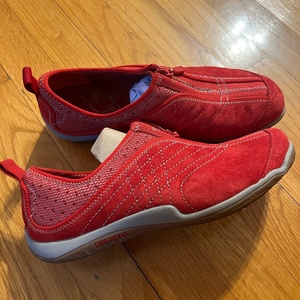Merrell Red Athletic Shoes - Picture 2 of 3